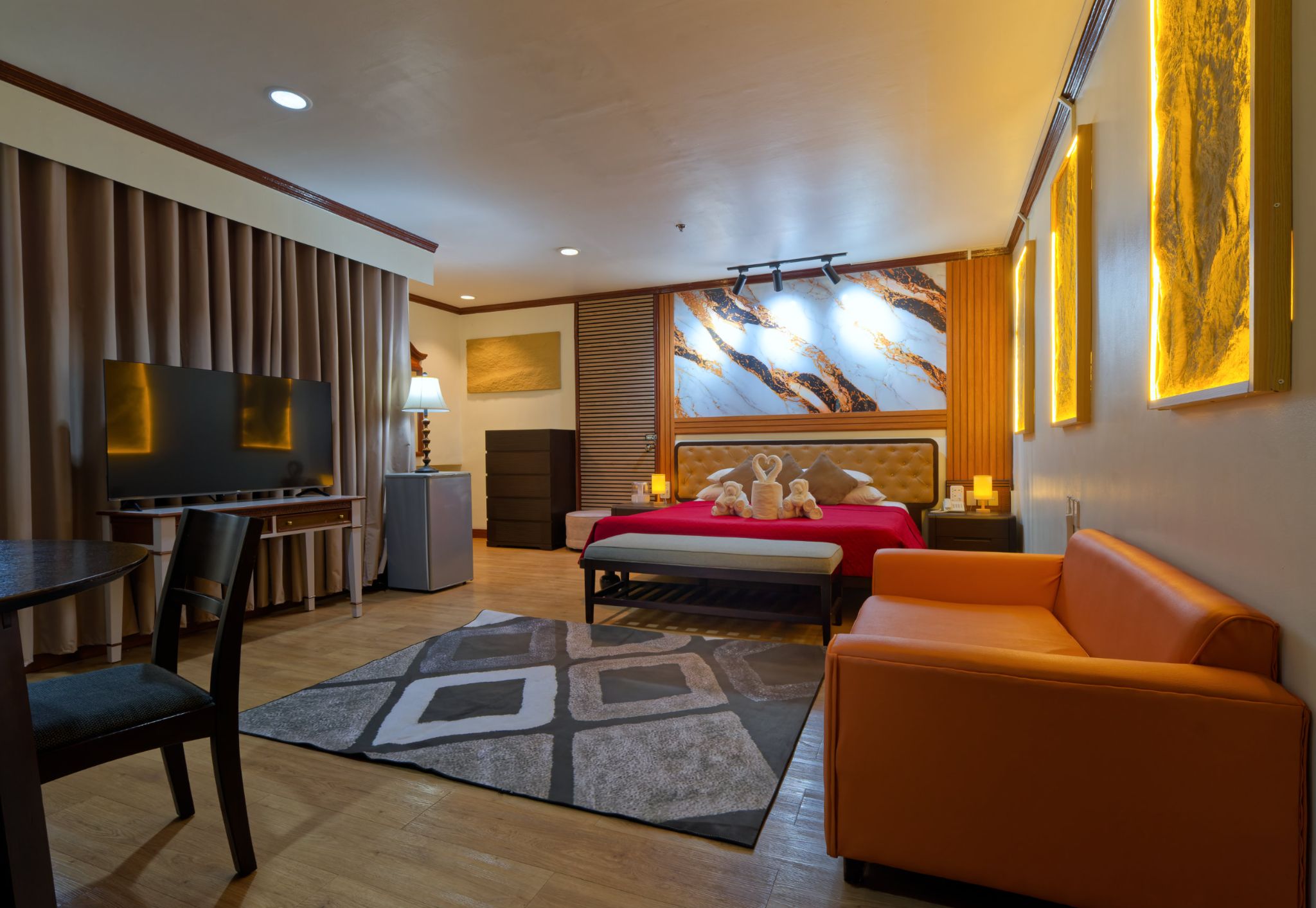 Room 207 Room2